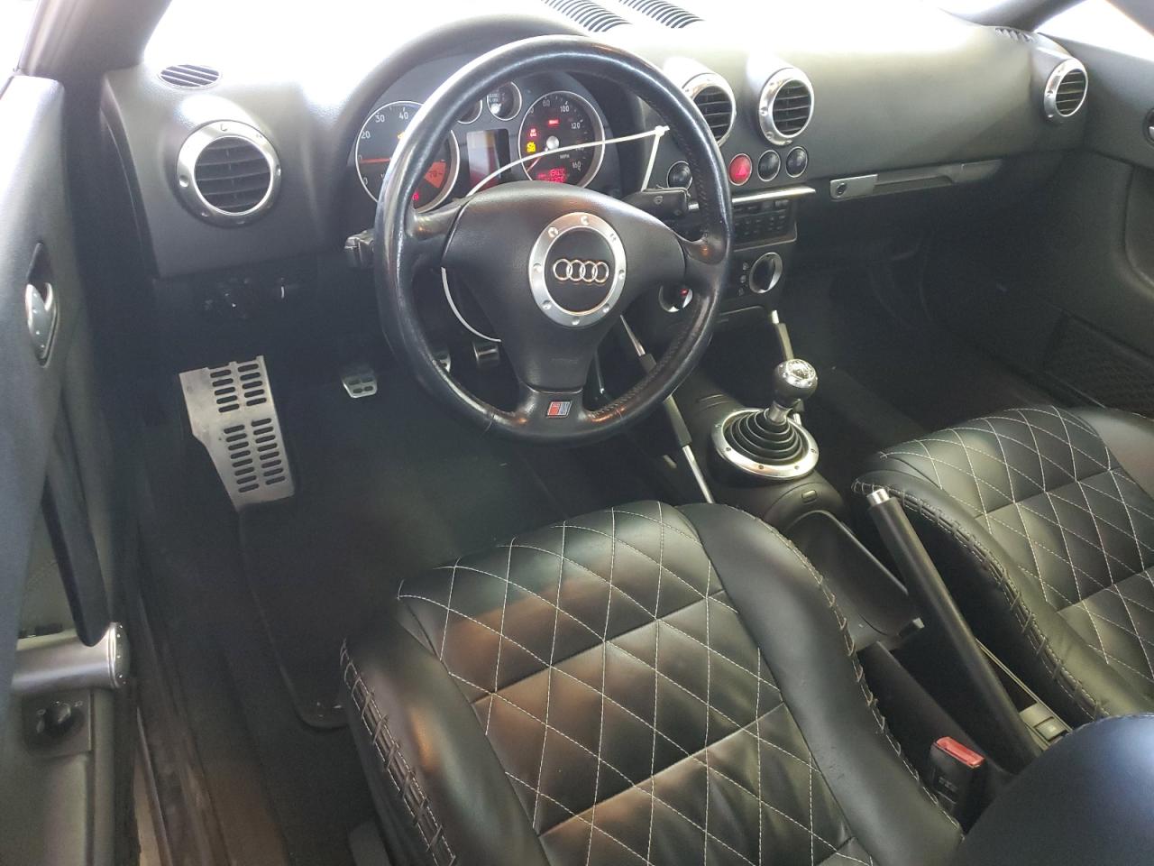 TRUTC28N011004454 2001 Audi Tt