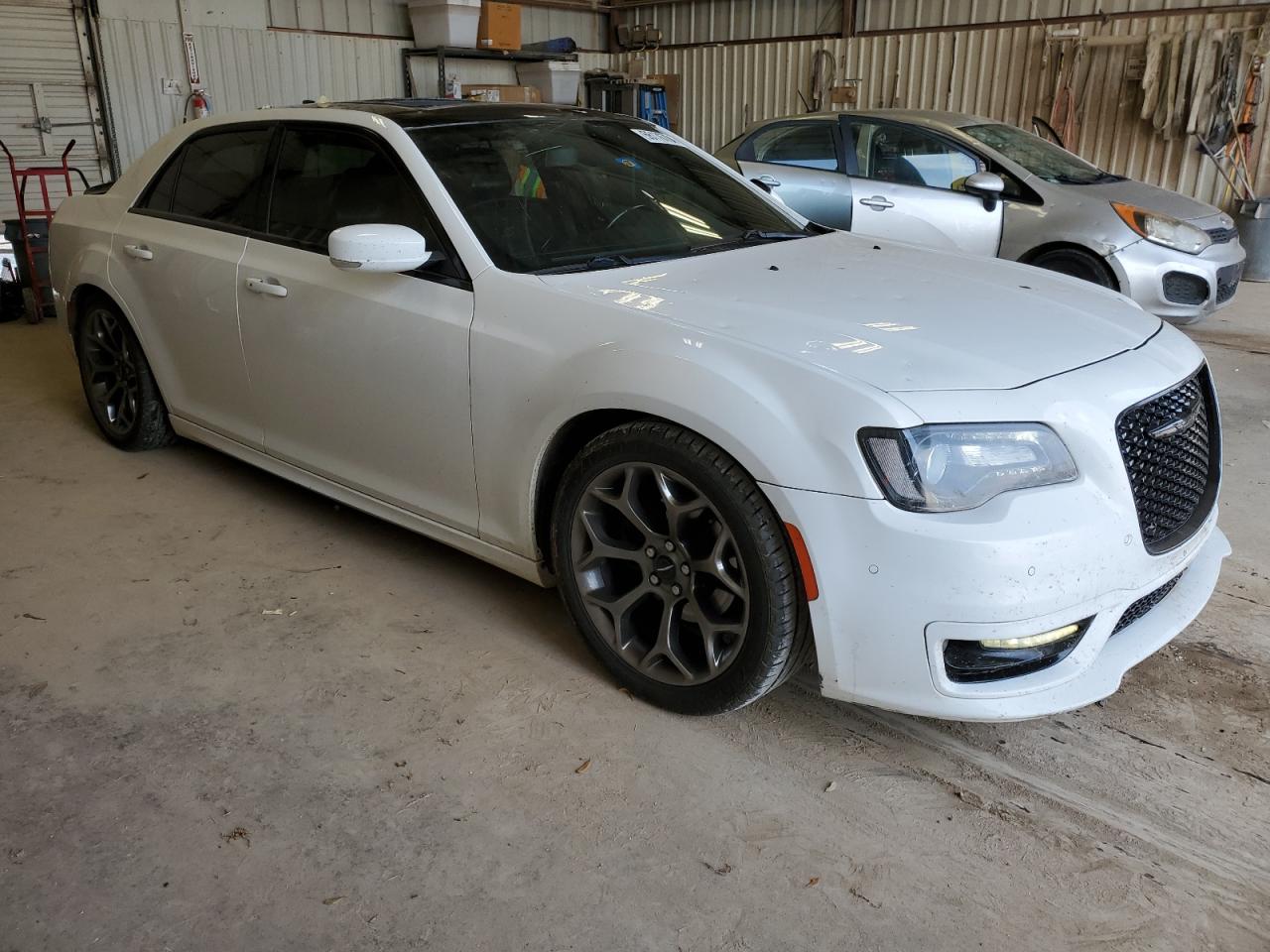 2018 Chrysler 300 S vin: 2C3CCABG5JH266877