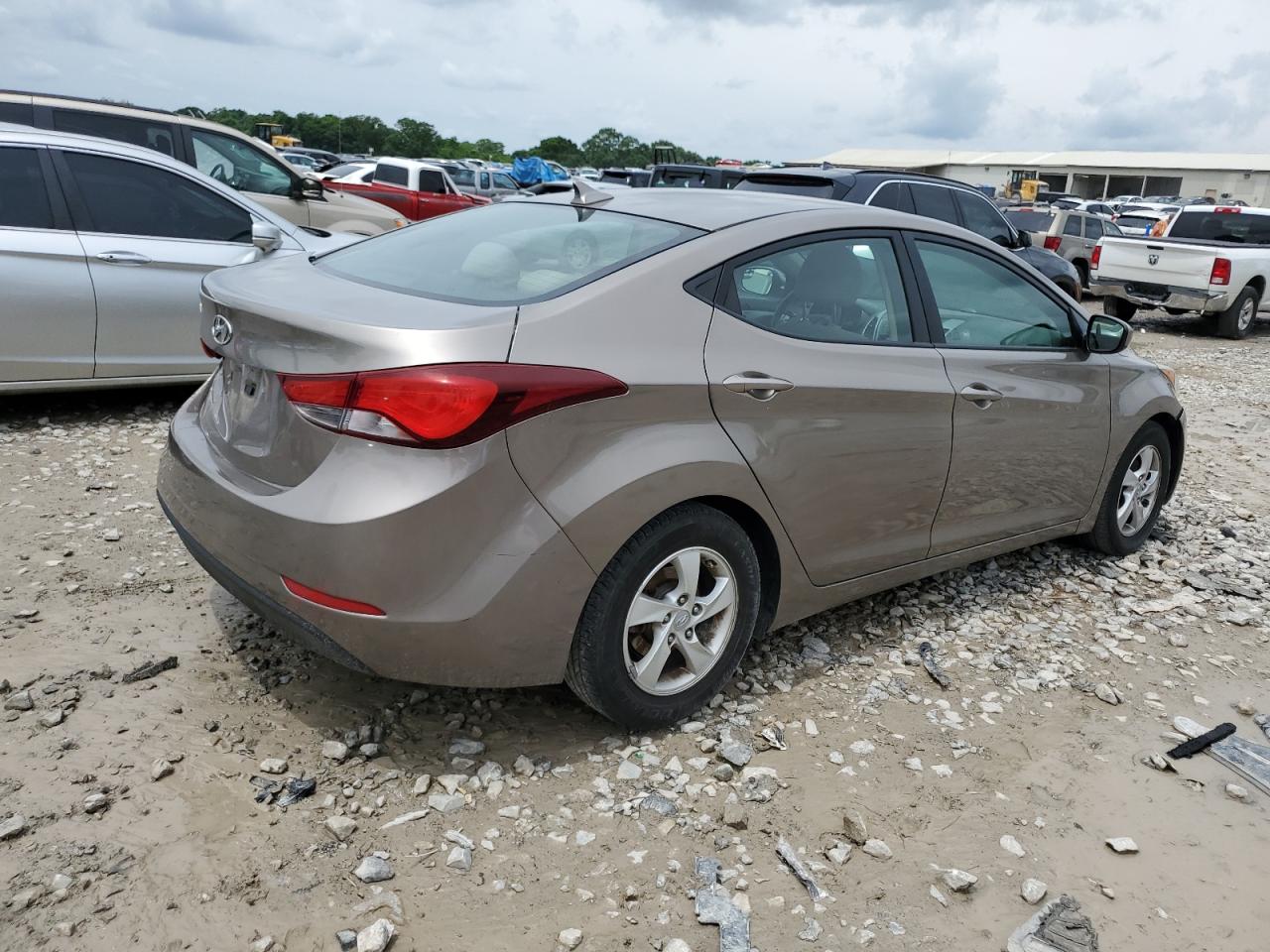 2015 Hyundai Elantra Se vin: 5NPDH4AE9FH574006