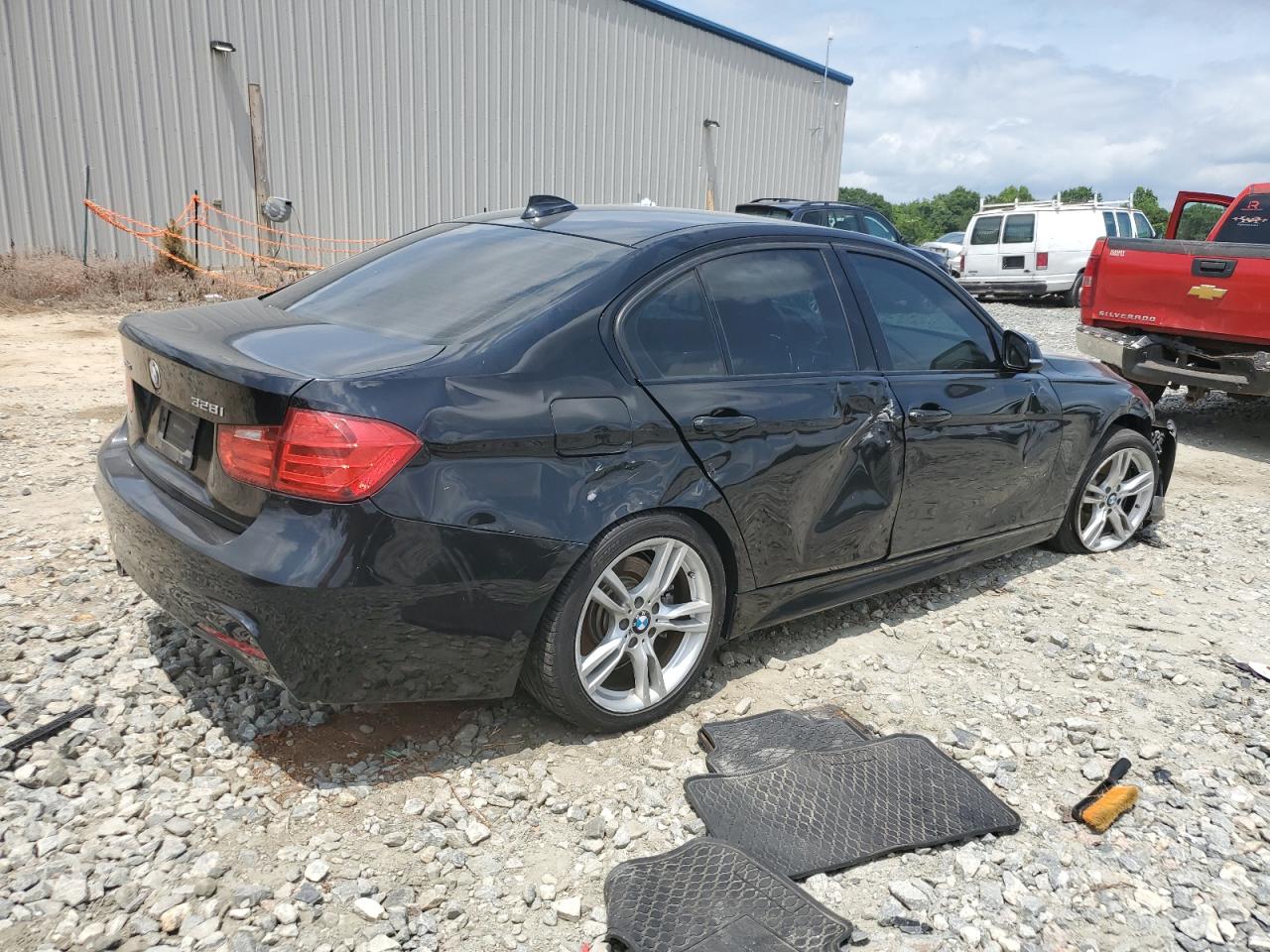 WBA3B3G54FNR85826 2015 BMW 328 Xi