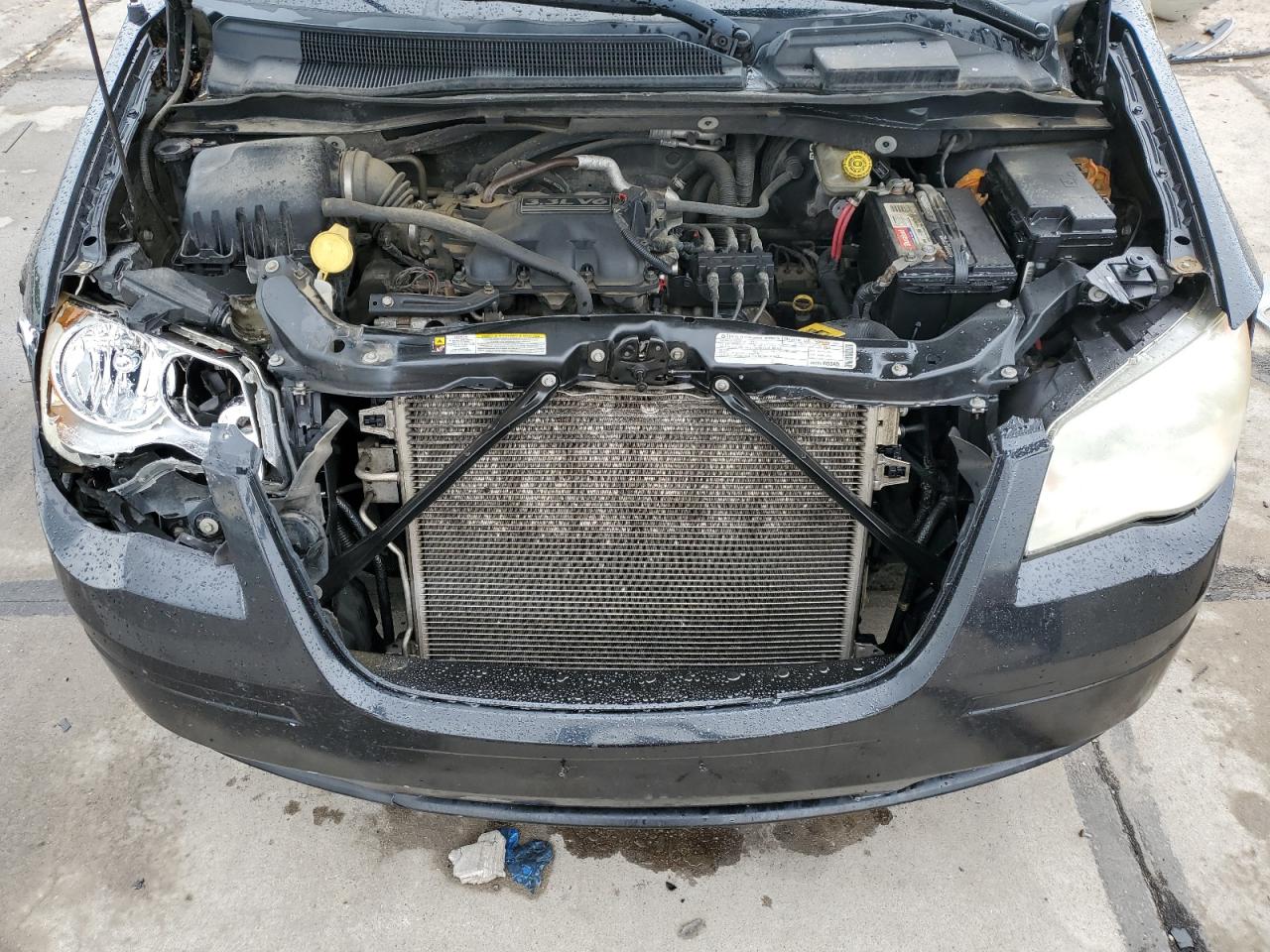 2A8HR44E89R571849 2009 Chrysler Town & Country Lx