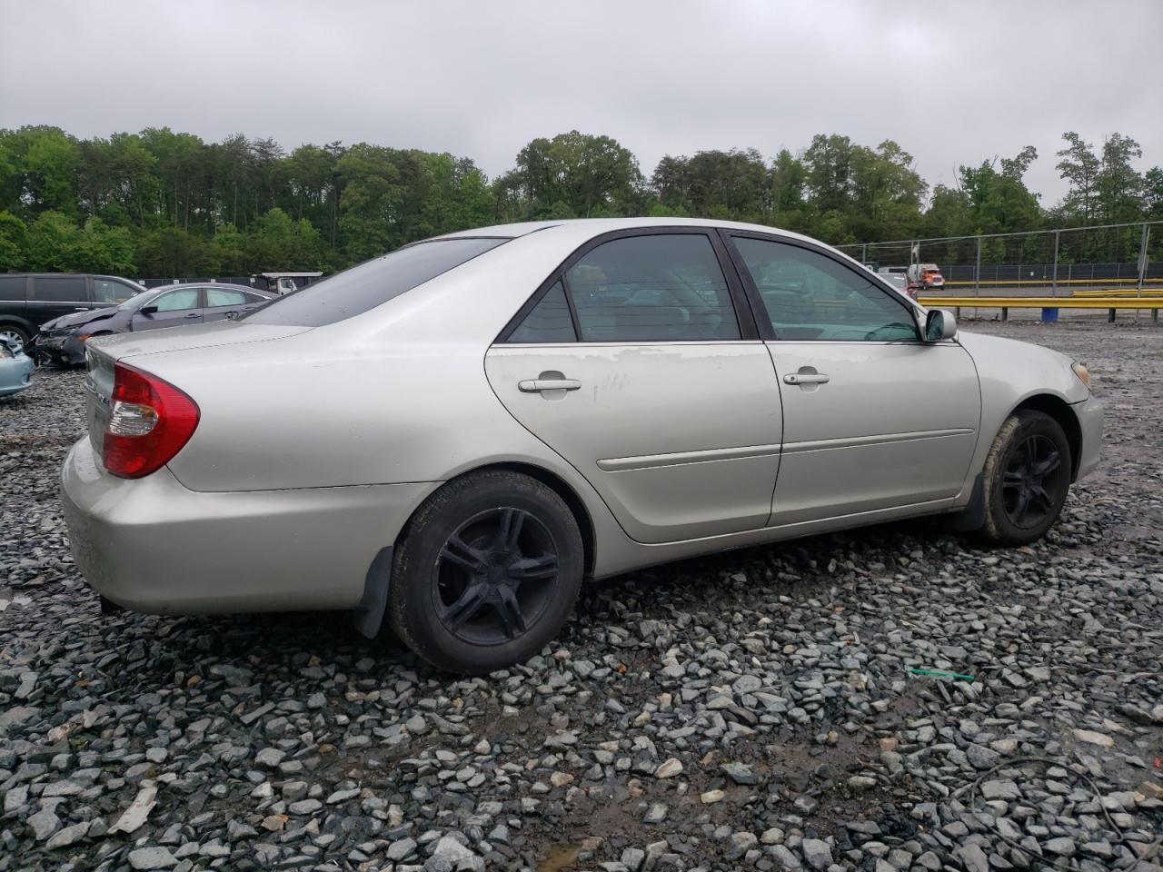 4T1BE32K32U008319 2002 Toyota Camry Le