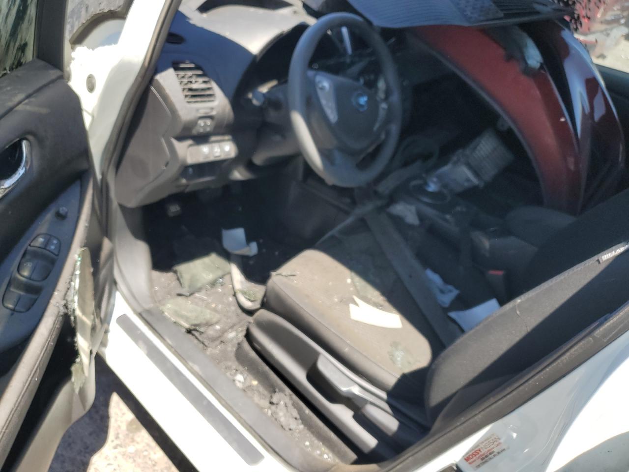 1N4BZ0CP2GC314044 2016 Nissan Leaf Sv