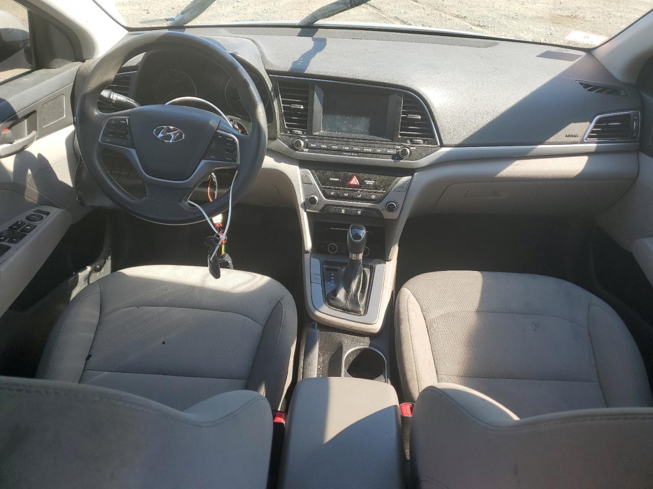 5NPD74LF4JH380680 2018 Hyundai Elantra Se