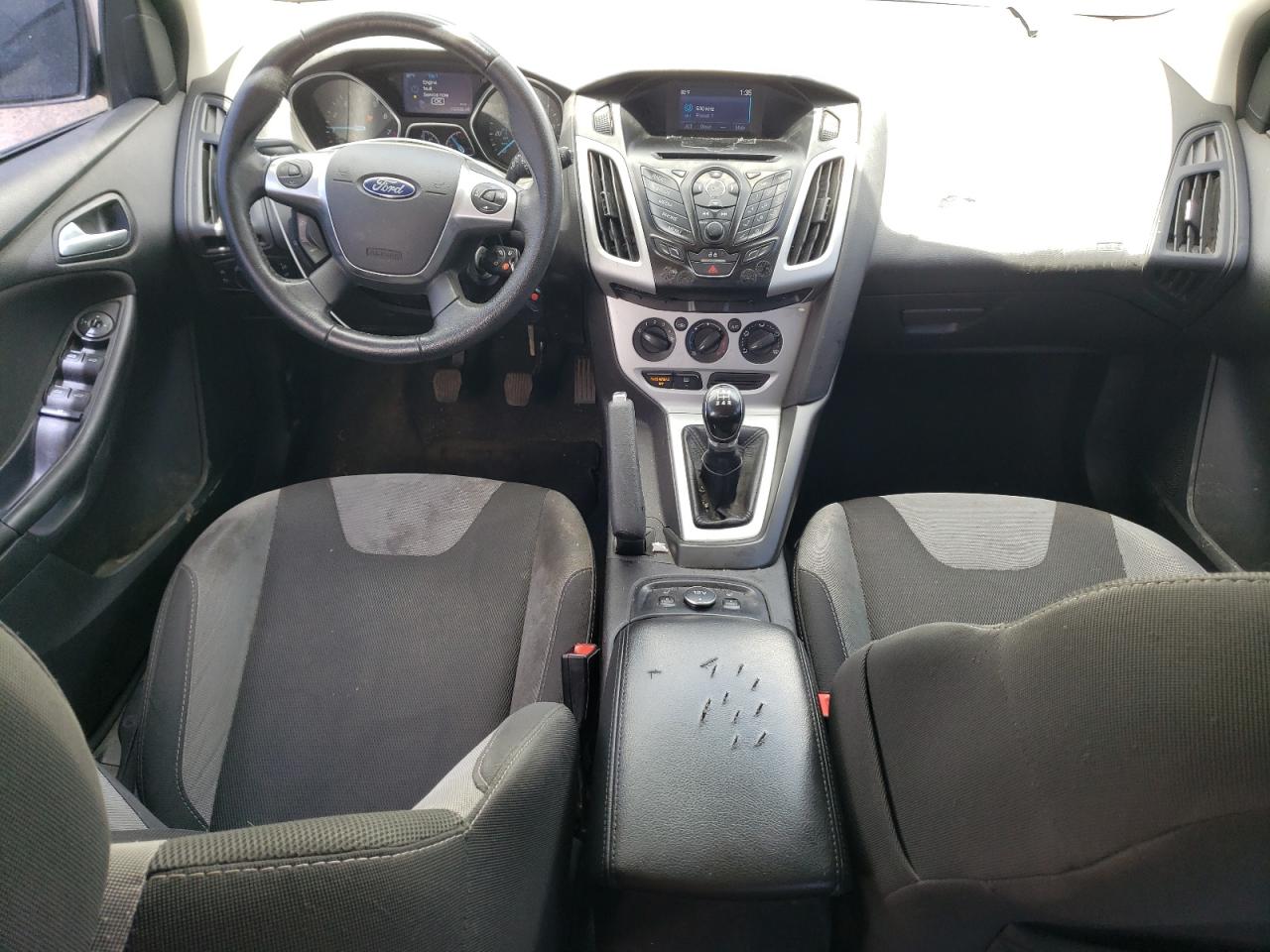 1FADP3K29EL420381 2014 Ford Focus Se