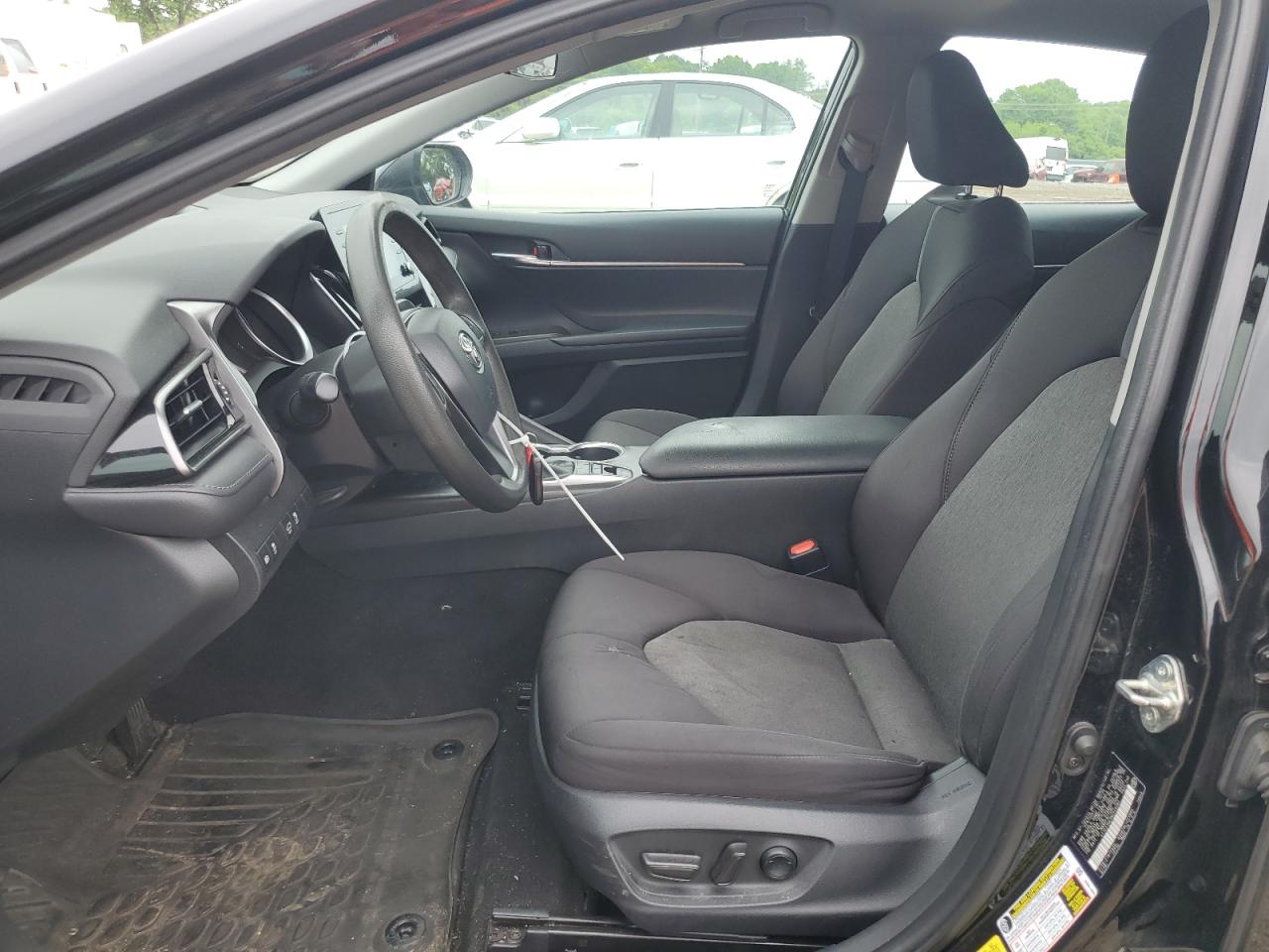 4T1C31AK2MU549283 2021 Toyota Camry Le