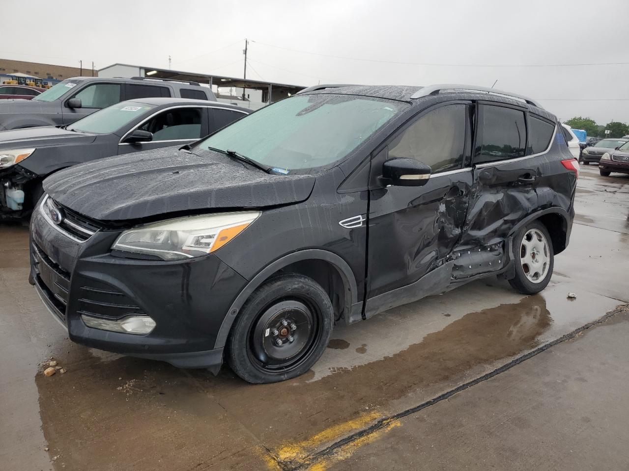 1FMCU0J91EUA94786 2014 Ford Escape Titanium