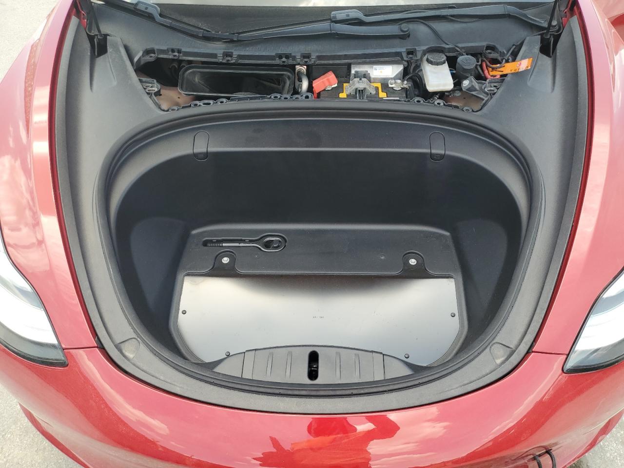 5YJ3E1EB8JF054552 2018 Tesla Model 3