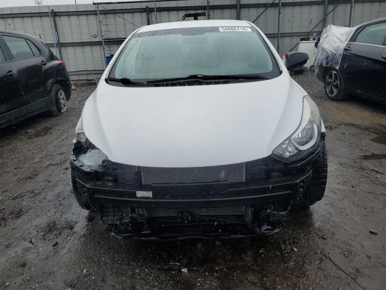 5NPDH4AE6GH721612 2016 Hyundai Elantra Se