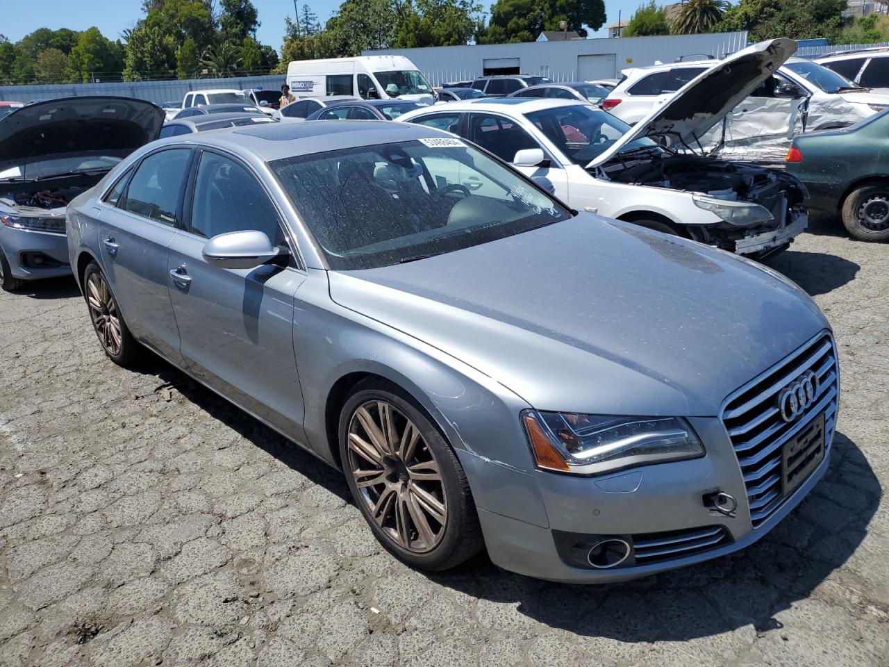 2014 Audi A8 Quattro vin: WAUAGAFDXEN003009