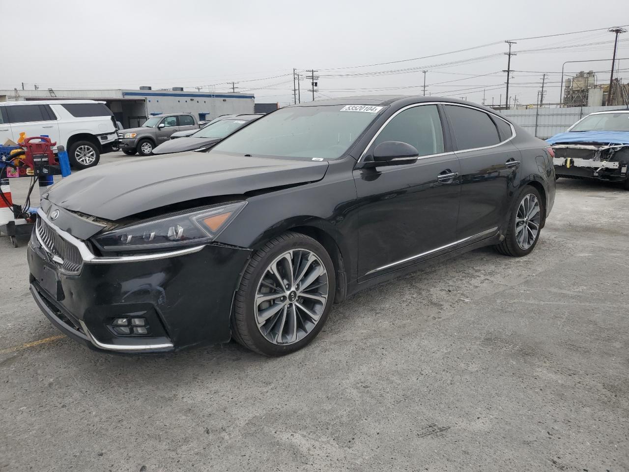 2017 Kia Cadenza Premium vin: KNALC4J10H5058155