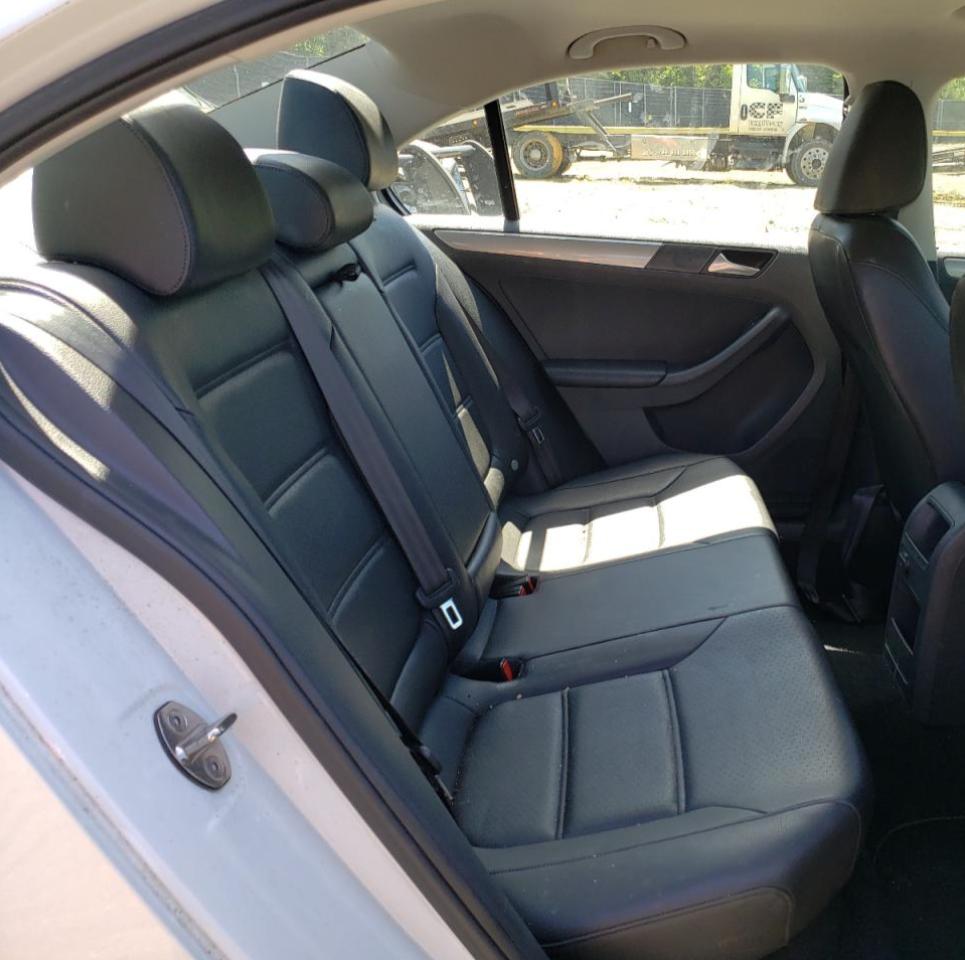 3VWB67AJ4HM203955 2017 Volkswagen Jetta Se