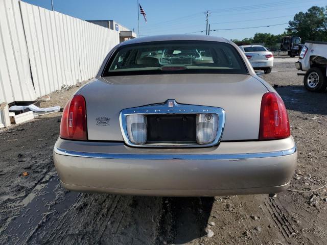 2001 Lincoln Town Car Signature VIN: 1LNHM82W81Y671616 Lot: 54878064