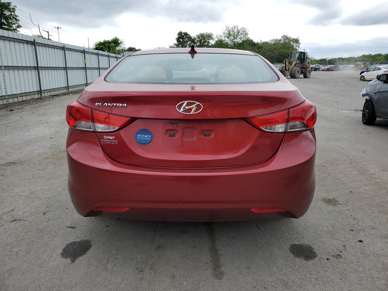 5NPDH4AE5DH295083 2013 Hyundai Elantra Gls