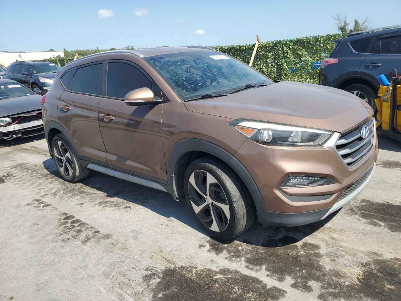 KM8J33A26HU523665 2017 Hyundai Tucson Limited