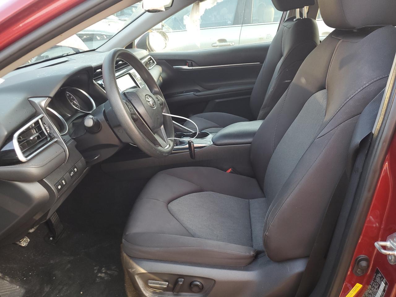 4T1B11HK4JU570607 TOYOTA CAMRY 2018