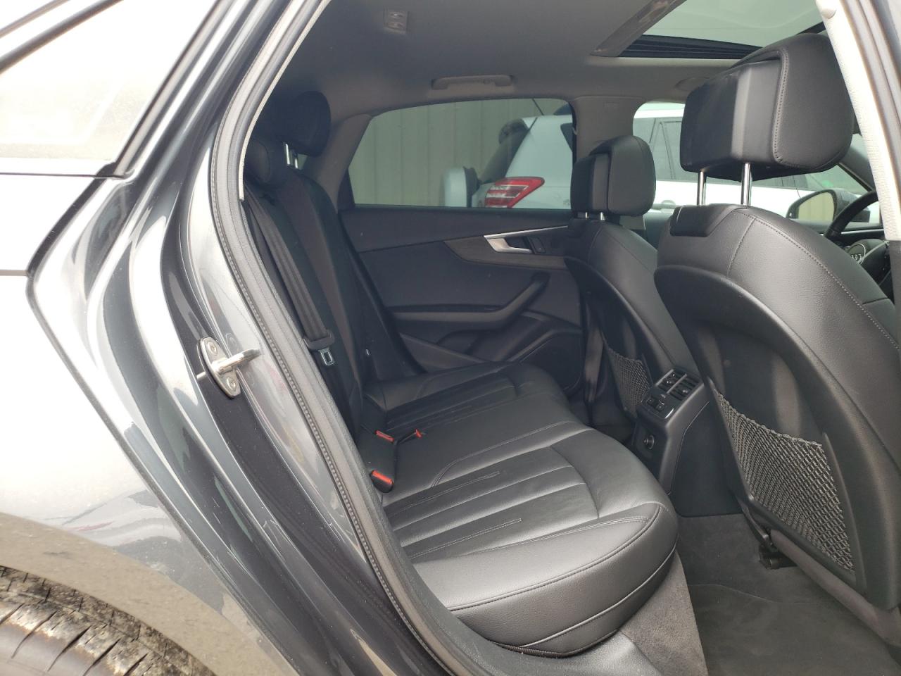 WAUKMAF44JA205794 2018 Audi A4 Premium