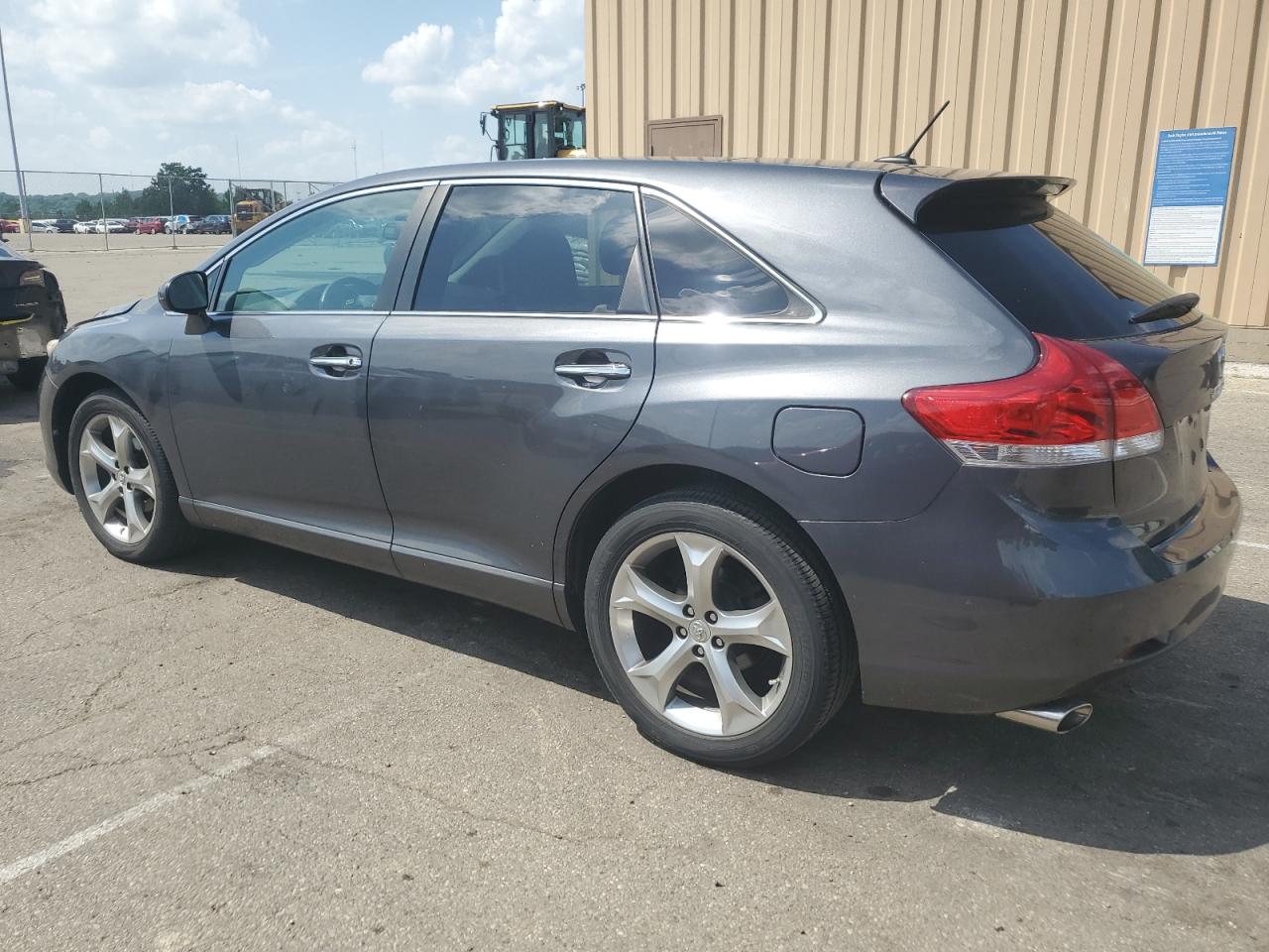 4T3ZK3BB0BU043303 2011 Toyota Venza