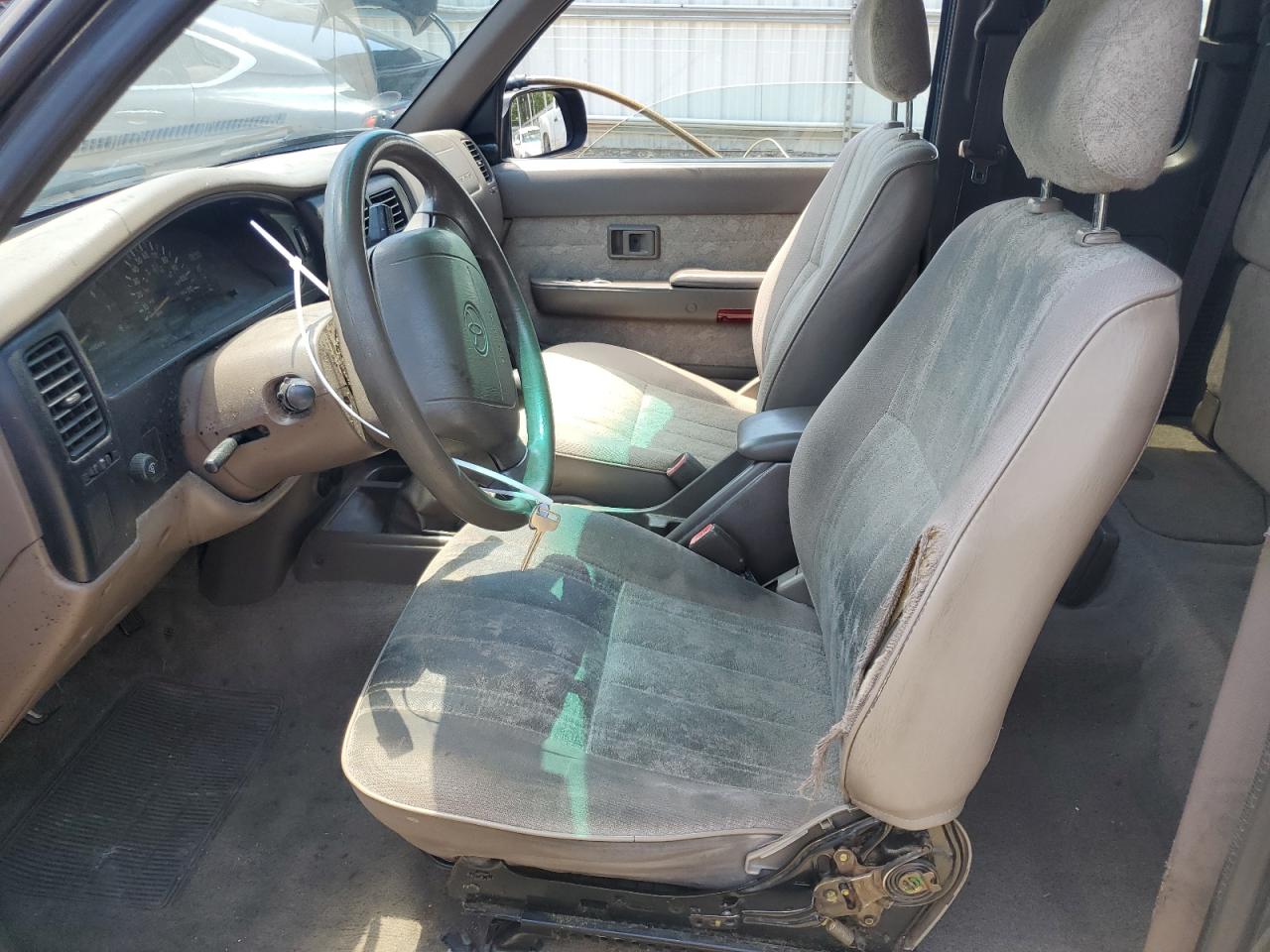 5TEVL52N4YZ712137 2000 Toyota Tacoma Xtracab