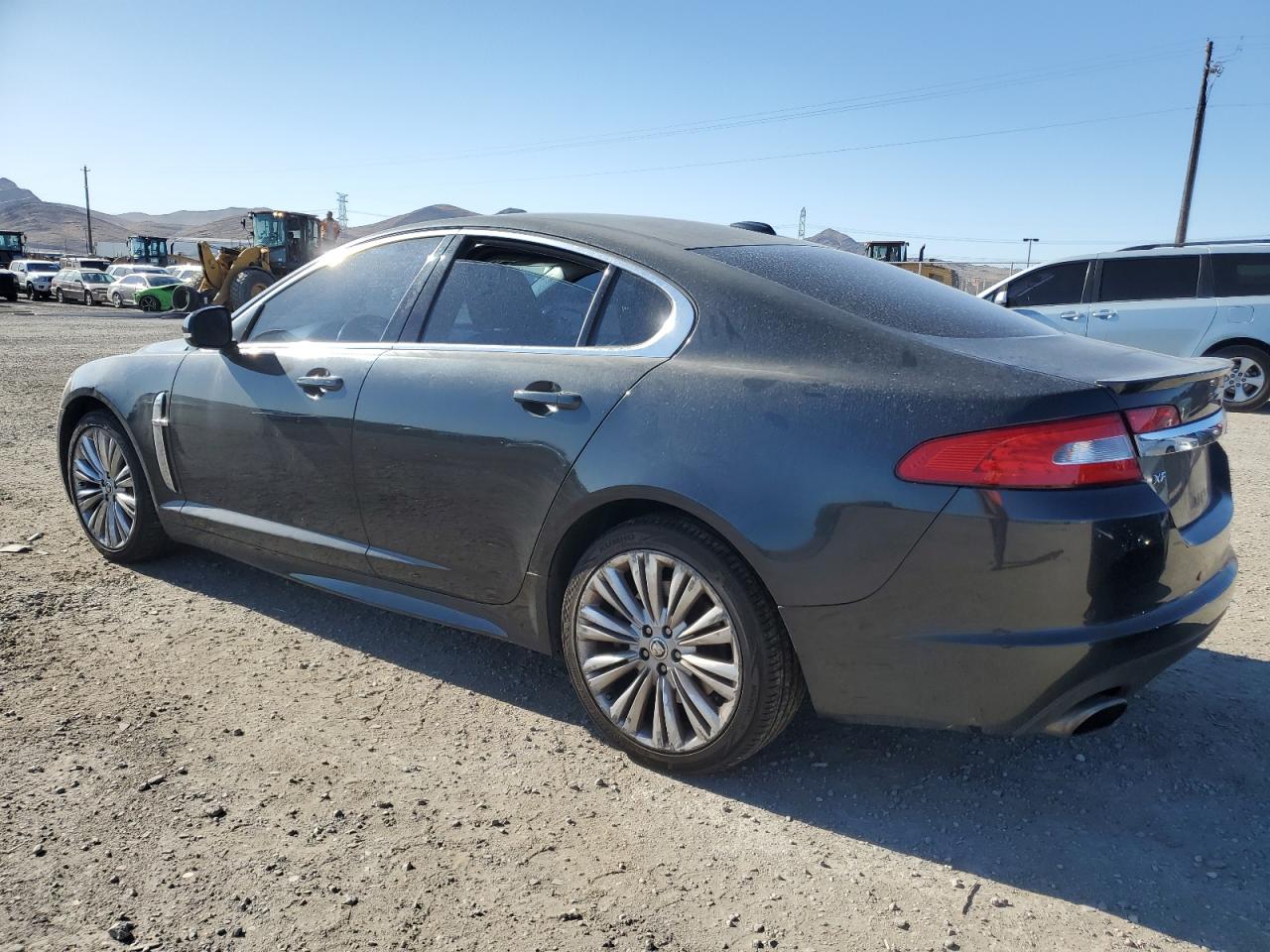 SAJWA0FB8BLS14088 2011 Jaguar Xf