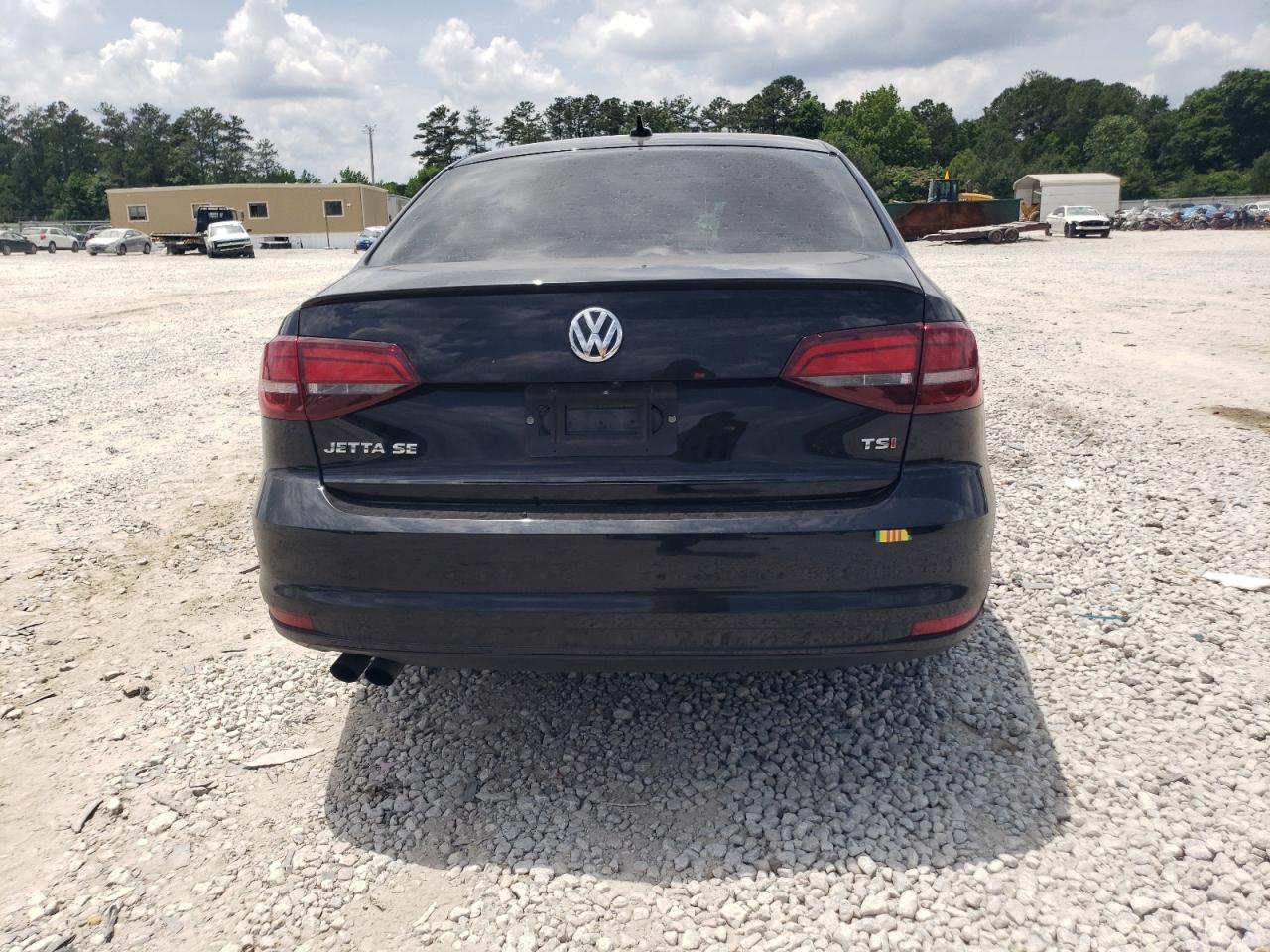 3VWD17AJ6JM229082 2018 Volkswagen Jetta Sport