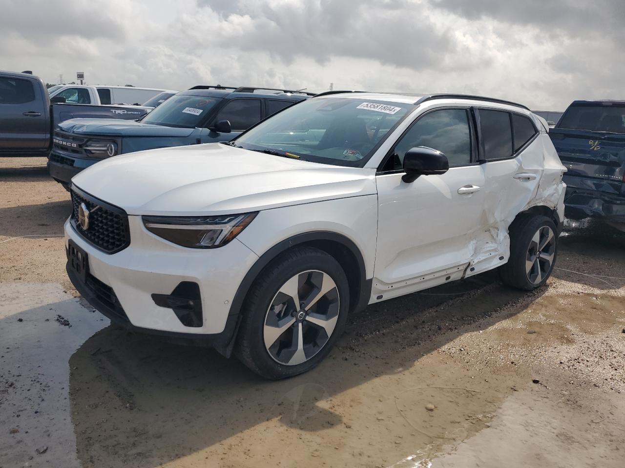 YV4K92HM2P2045678 2023 Volvo Xc40 Ultimate