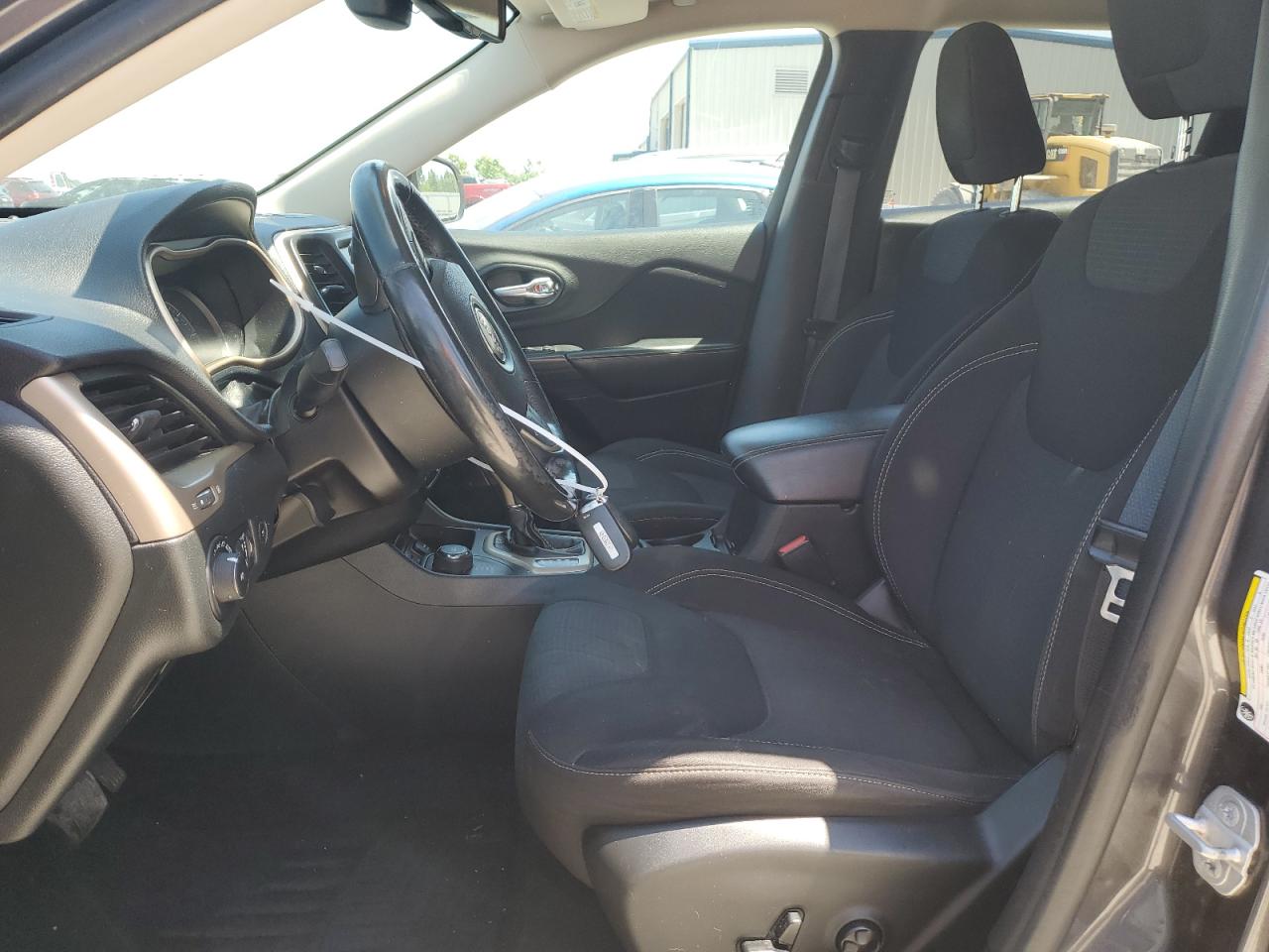 1C4PJMCS1FW652812 2015 Jeep Cherokee Latitude