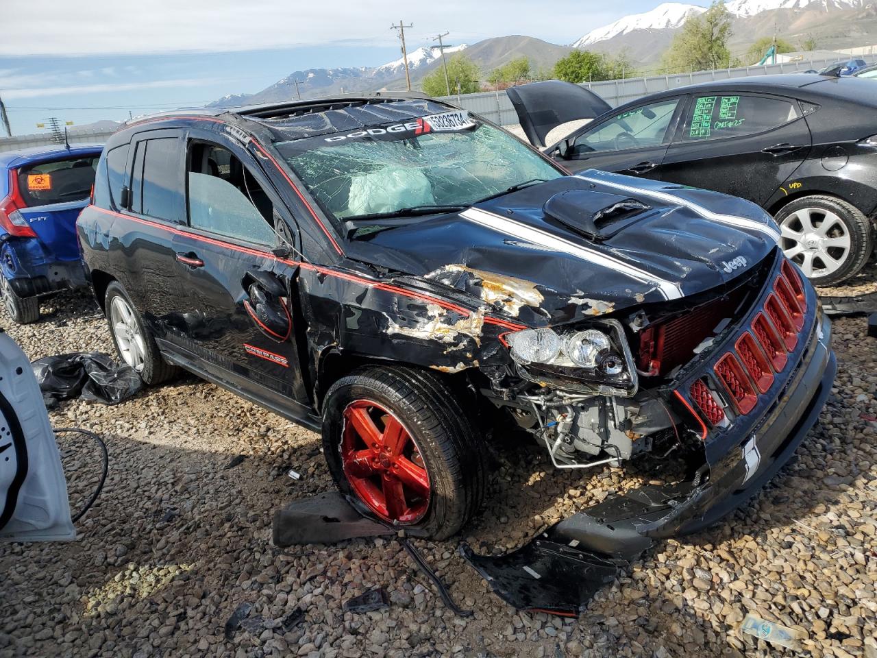 2014 Jeep Compass Latitude vin: 1C4NJCEA4ED666722