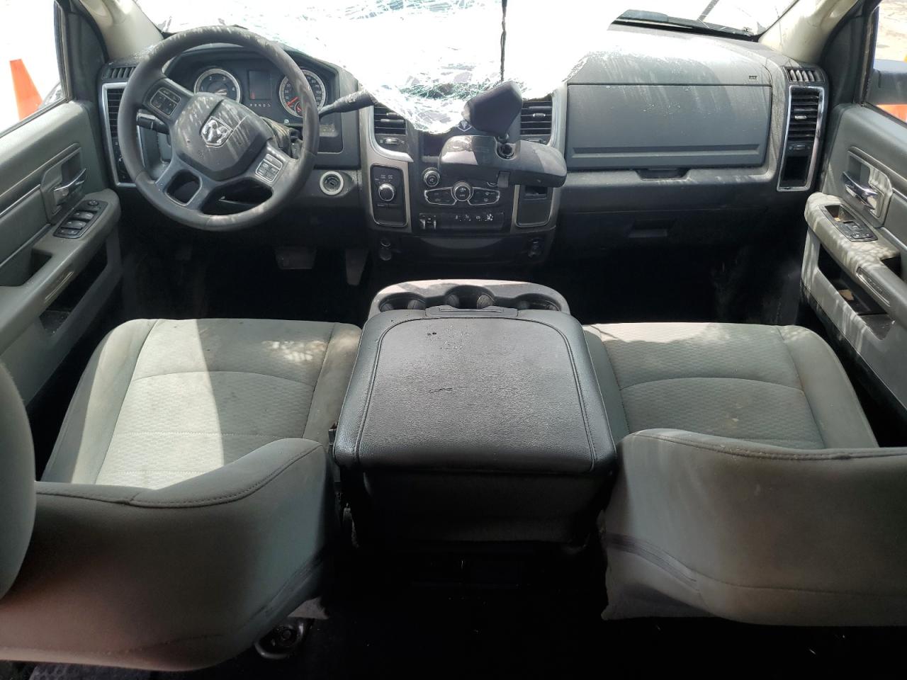 3C6UR5DLXJG322884 2018 Ram 2500 Slt