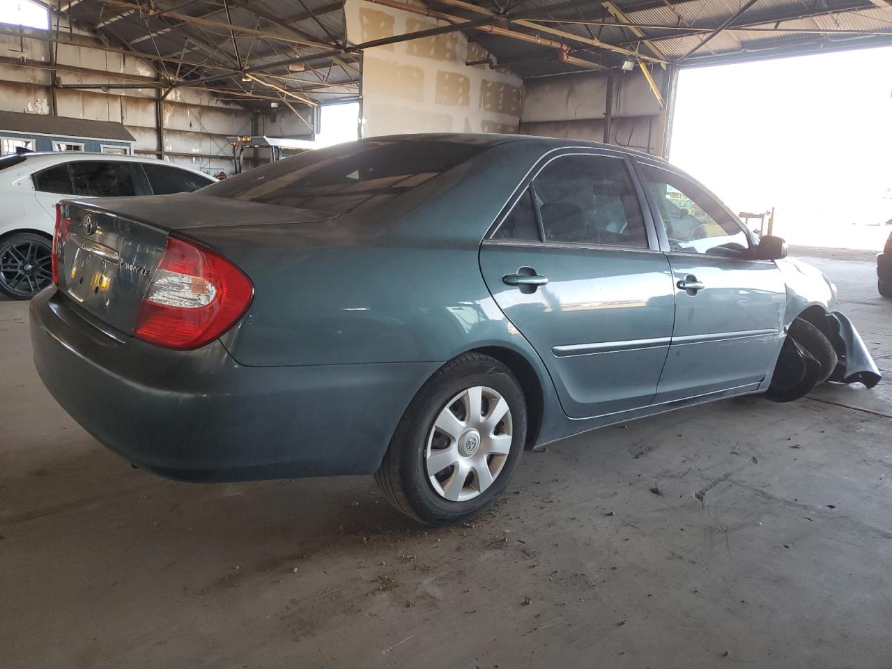 4T1BE32K94U308210 2004 Toyota Camry Le