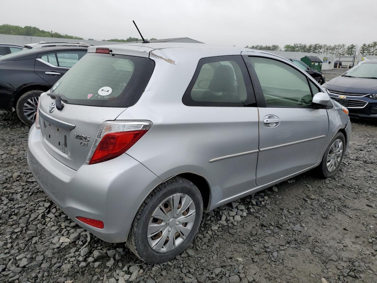 JTDJTUD31DD563273 2013 Toyota Yaris