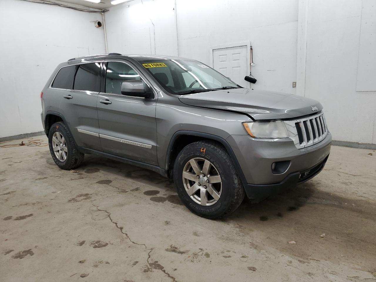 1C4RJFAG4DC582045 2013 Jeep Grand Cherokee Laredo