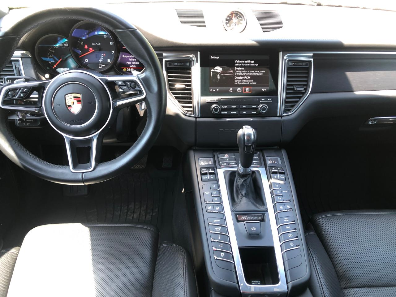 WP1AG2A59JLB60785 2018 Porsche Macan Gts