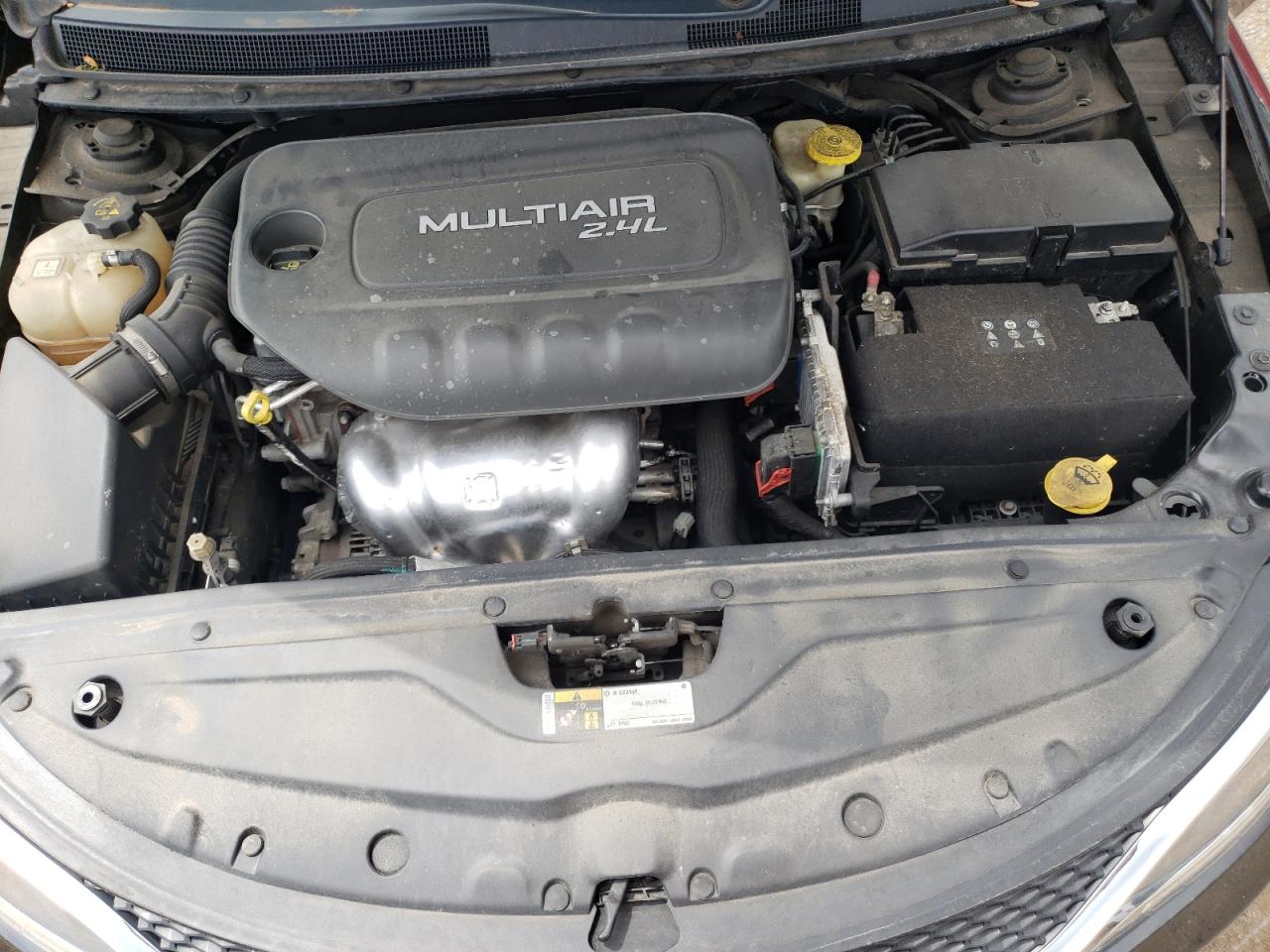 1C3CCCCB6FN538608 2015 Chrysler 200 C