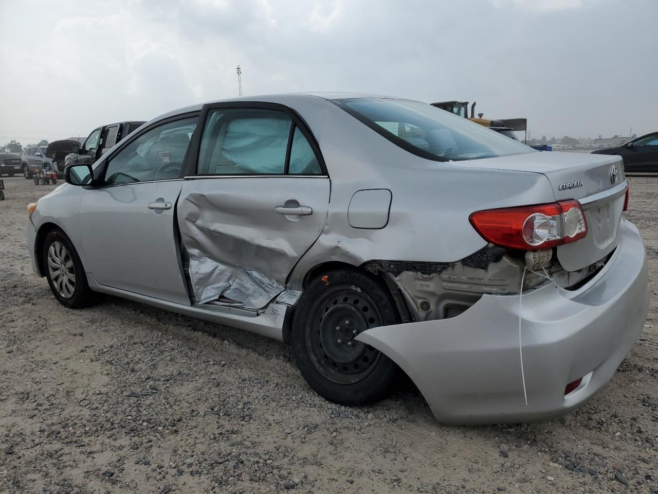 5YFBU4EE4DP145613 2013 Toyota Corolla Base