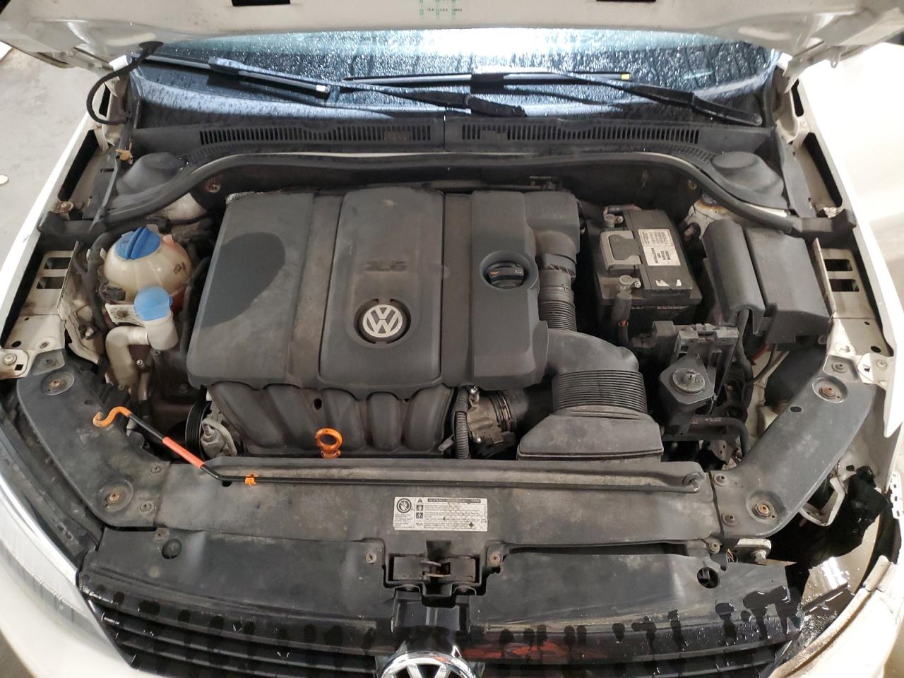 3VWDZ7AJ6BM350429 2011 Volkswagen Jetta Se