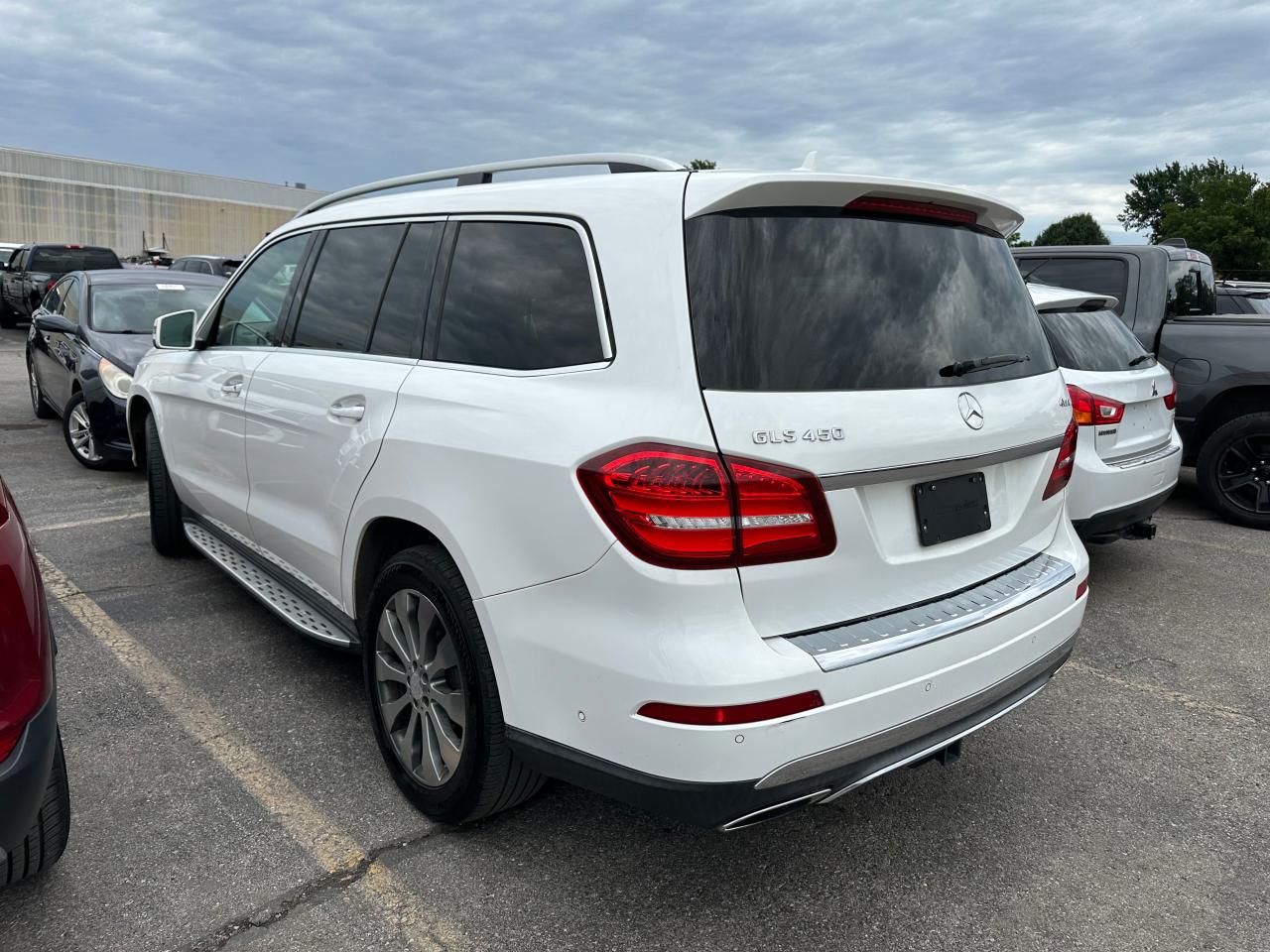 4JGDF6EE6HA765268 2017 Mercedes-Benz Gls 450 4Matic