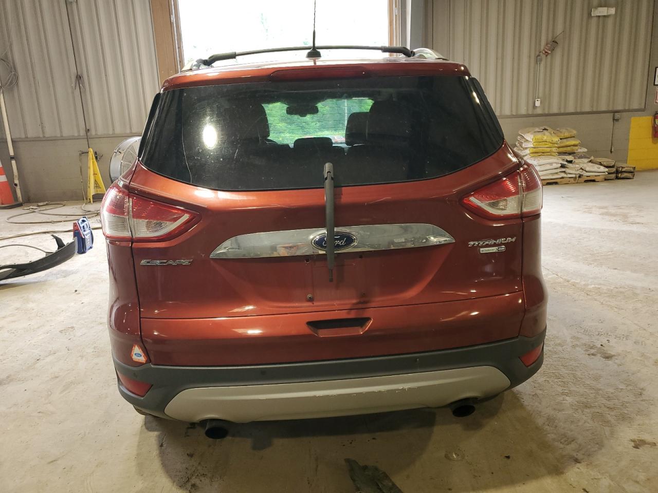 1FMCU9JX1FUB01630 2015 Ford Escape Titanium