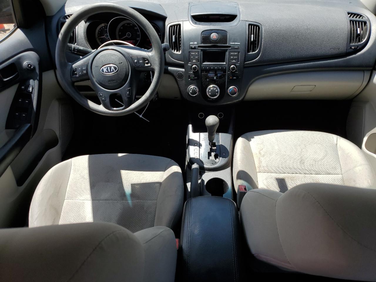 KNAFU4A2XA5220379 2010 Kia Forte Ex