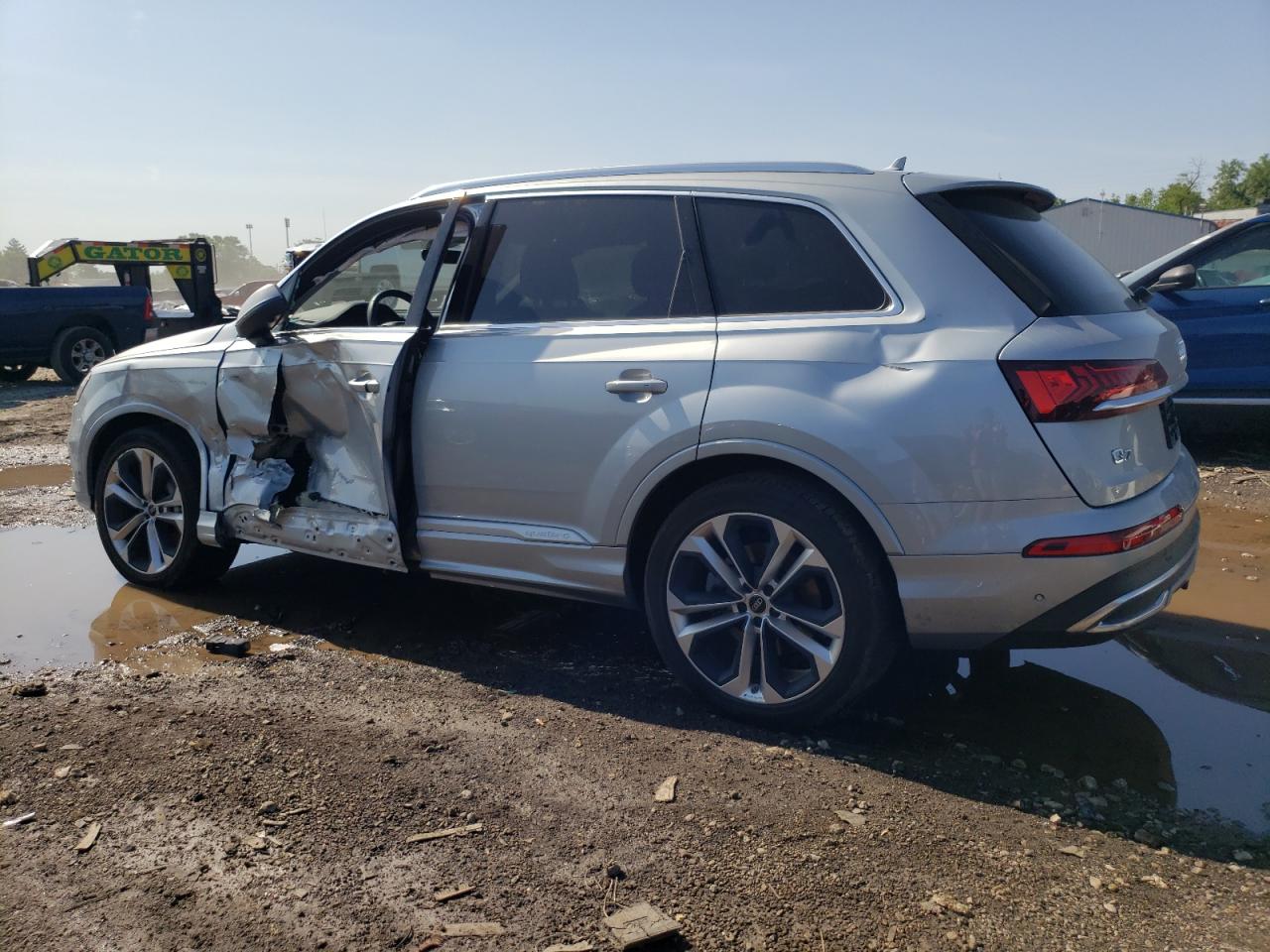 WA1LXBF74PD016269 2023 Audi Q7 Premium Plus