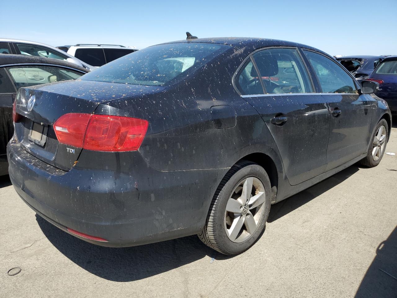 3VWLL7AJ2BM125597 2011 Volkswagen Jetta Tdi