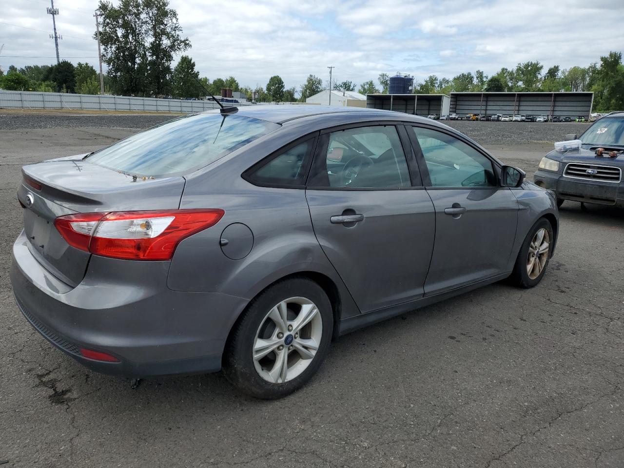 2014 Ford Focus Se vin: 1FADP3F27EL462199