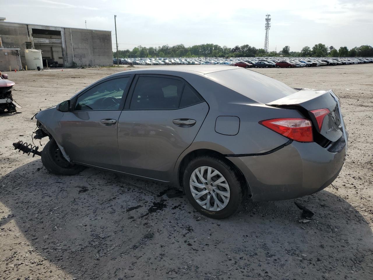 2T1BURHE8JC044272 2018 Toyota Corolla L