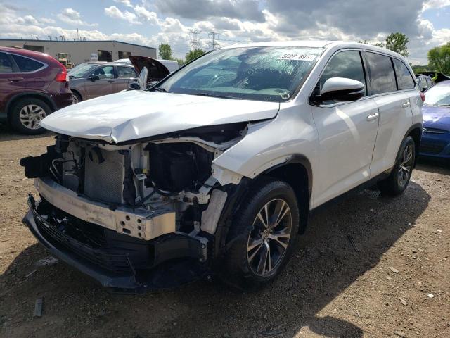 VIN 5TDBZRFH6KS705109 2019 Toyota Highlander, LE no.1