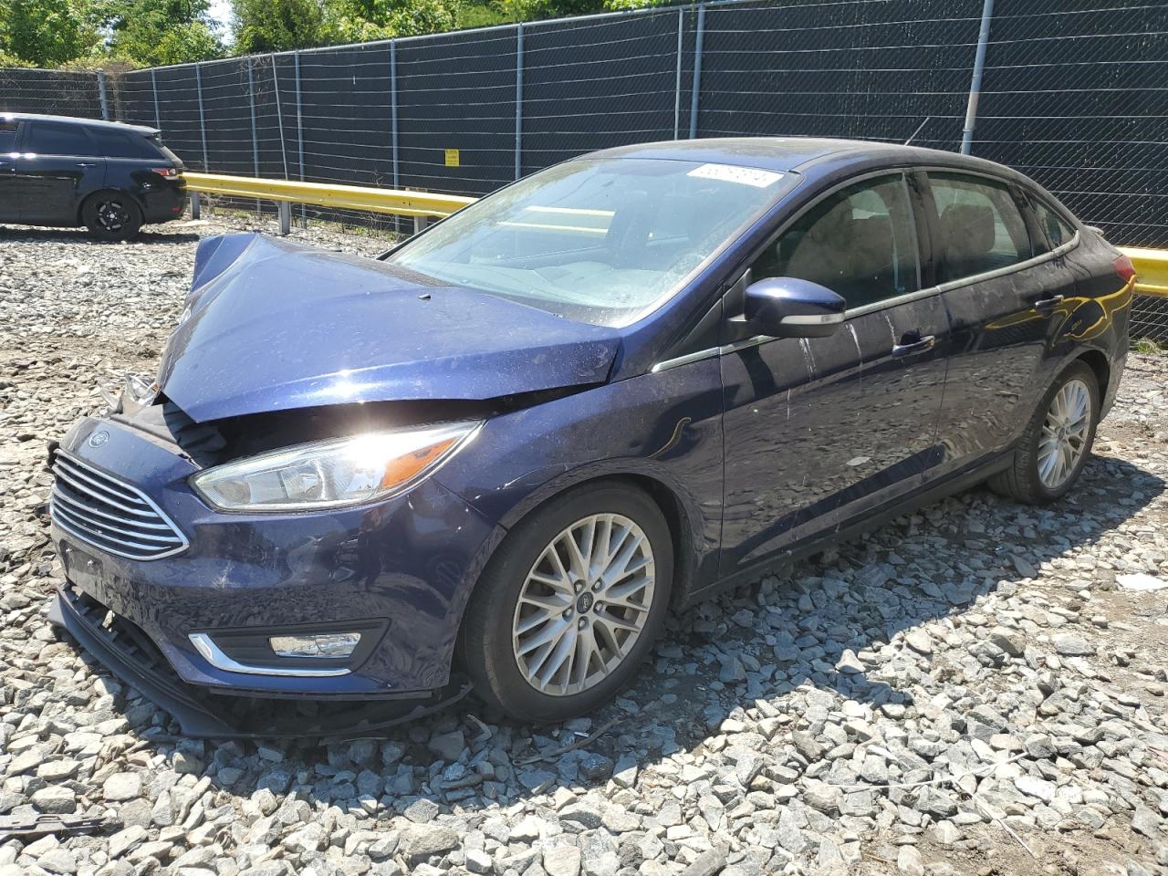 1FADP3J2XHL302295 2017 Ford Focus Titanium