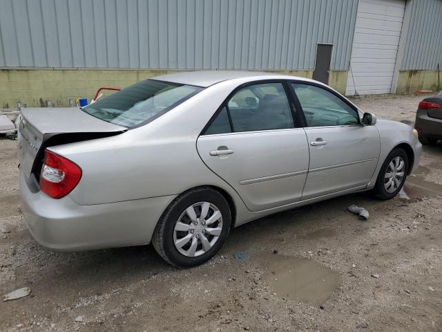 2004 Toyota Camry Le VIN: 4T1BE30K24U824881 Lot: 55996334