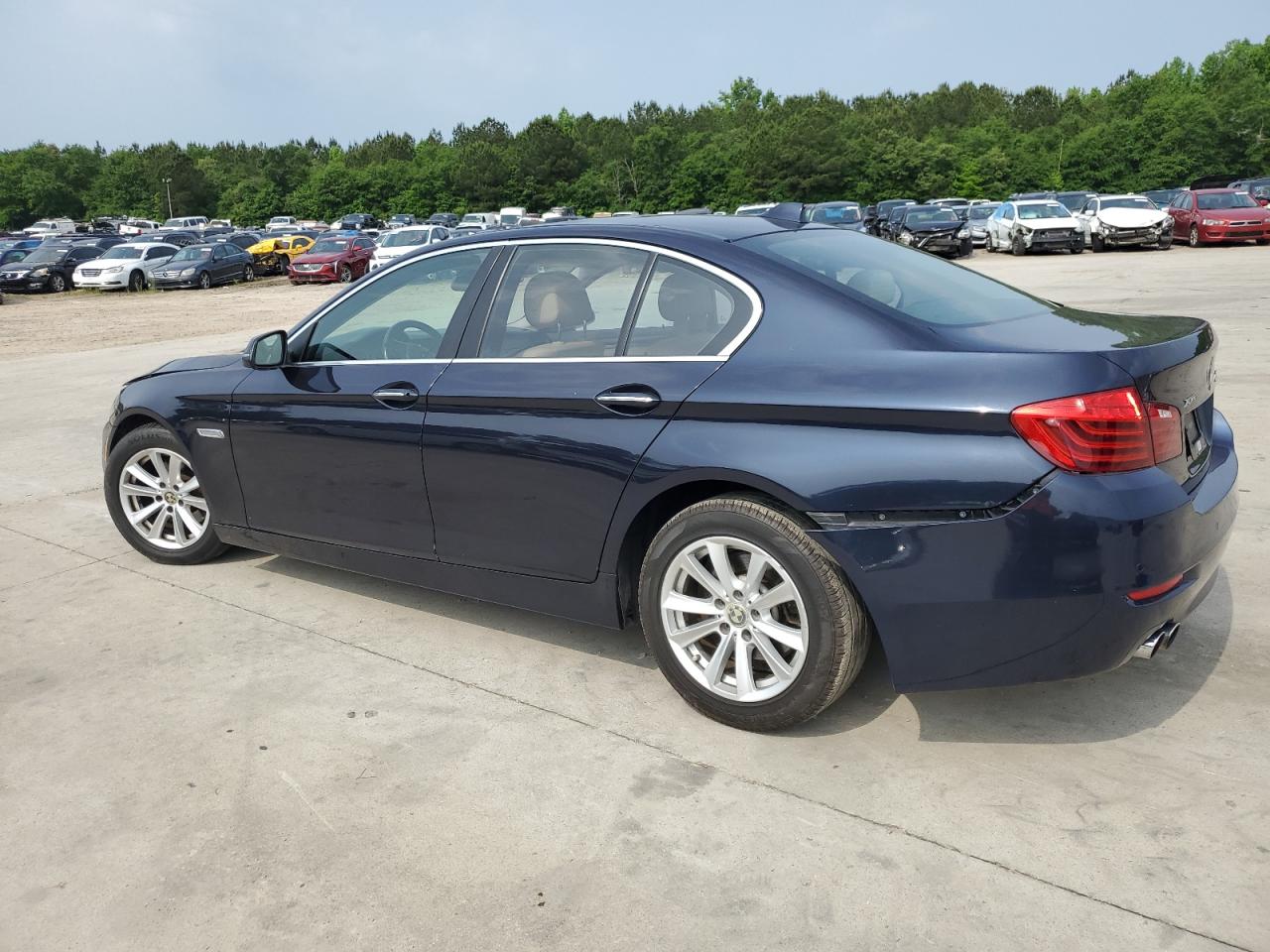 2016 BMW 528 Xi vin: WBA5A7C58GG144915