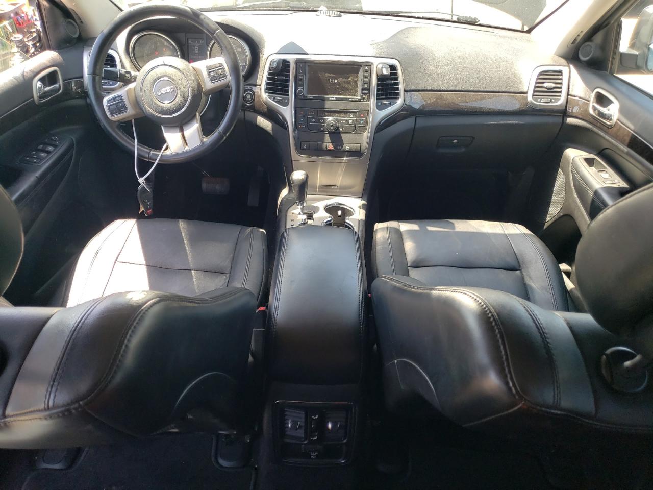 1C4RJFAG1CC263054 2012 Jeep Grand Cherokee Laredo