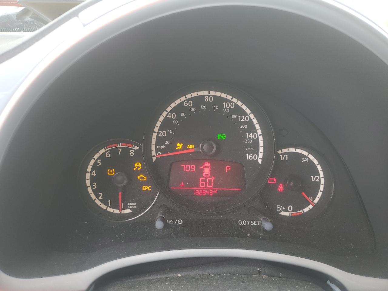 3VWJP7AT0DM643093 2013 Volkswagen Beetle