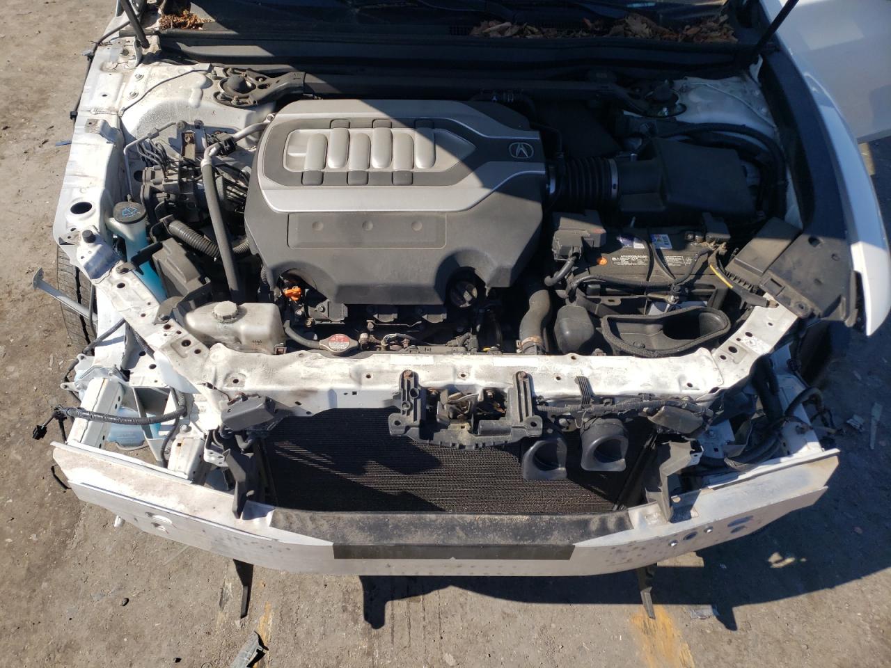 JH4KC1F58FC000018 2015 Acura Rlx Tech